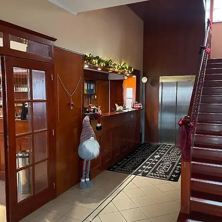 Hunor Vendeghaz Apartment *