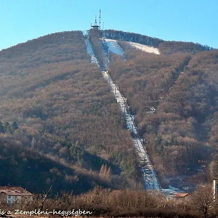 아파트 Hunor Vendeghaz Sátoraljaújhely