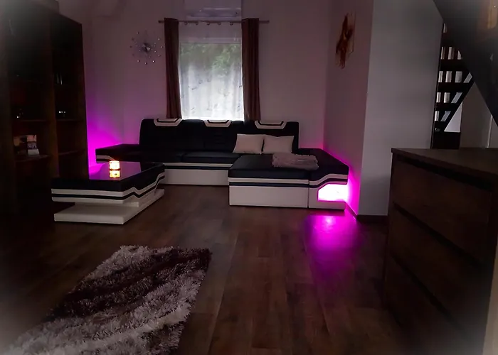 Lägenhet Hunor Vendeghaz *